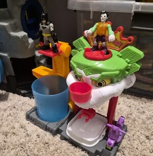 Imaginext Joker Dunk Tank